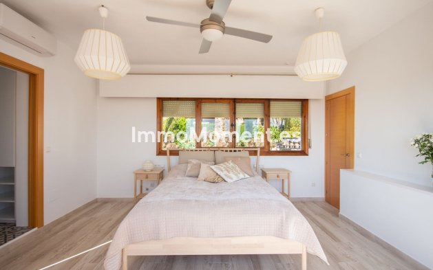 Resale - Detached villa - Mijas Costa