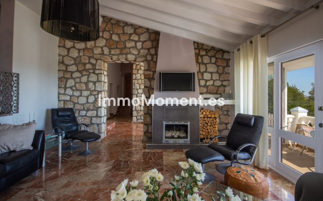 Resale - Detached villa - Mijas Costa