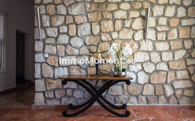 Resale - Detached villa - Mijas Costa