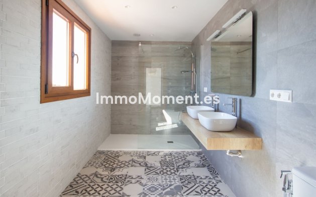 Resale - Detached villa - Mijas Costa