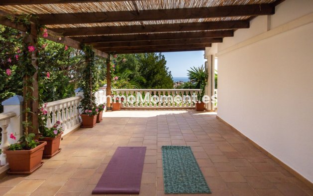 Resale - Detached villa - Mijas Costa