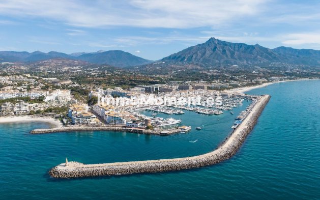 Reventa - Apartamento - Puerto Banús