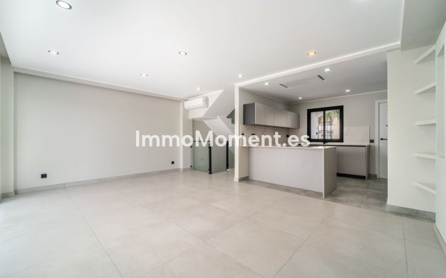 Wiederverkauf - Reihenhaus - Estepona  - Estepona Centro