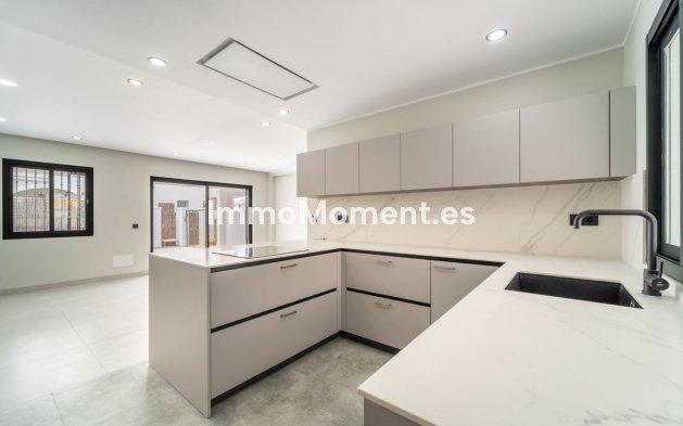 Wiederverkauf - Reihenhaus - Estepona  - Estepona Centro
