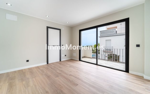 Wiederverkauf - Reihenhaus - Estepona  - Estepona Centro