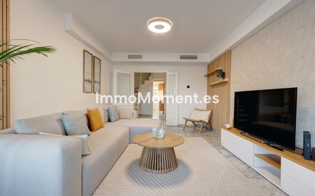 Resale - Apartment - Marbella - Bahía de Marbella