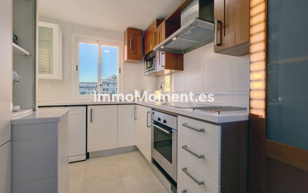 Resale - Apartment - Marbella - Bahía de Marbella
