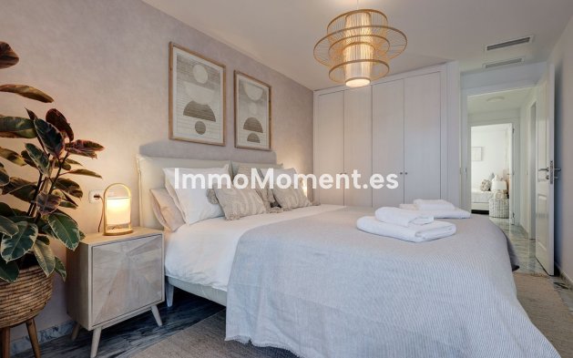 Resale - Apartment - Marbella - Bahía de Marbella