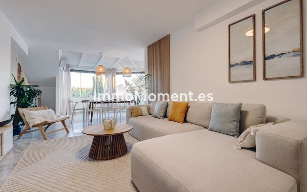 Resale - Apartment - Marbella - Bahía de Marbella