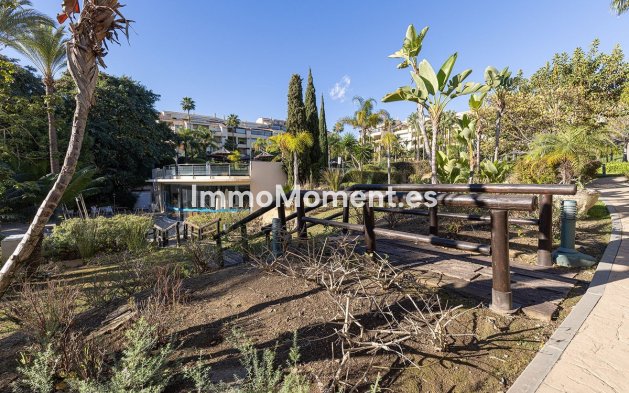 Resale - Apartment - Marbella - Bahía de Marbella