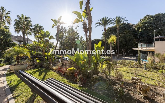 Resale - Apartment - Marbella - Bahía de Marbella