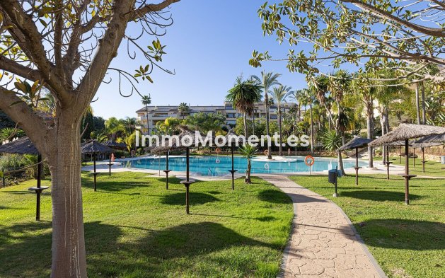 Resale - Apartment - Marbella - Bahía de Marbella