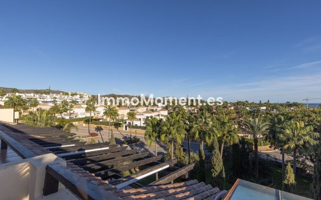 Resale - Apartment - Marbella - Bahía de Marbella