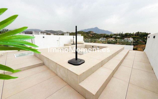 Resale - Apartment - Benahavís - La Quinta