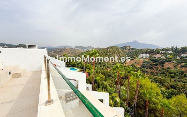 Resale - Apartment - Benahavís - La Quinta