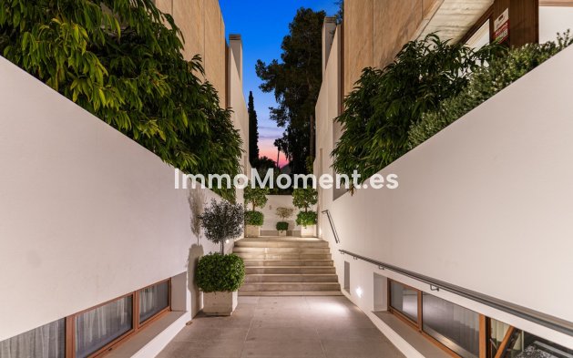 Wiederverkauf - Freistehende Villa - Marbella - The Golden Mile