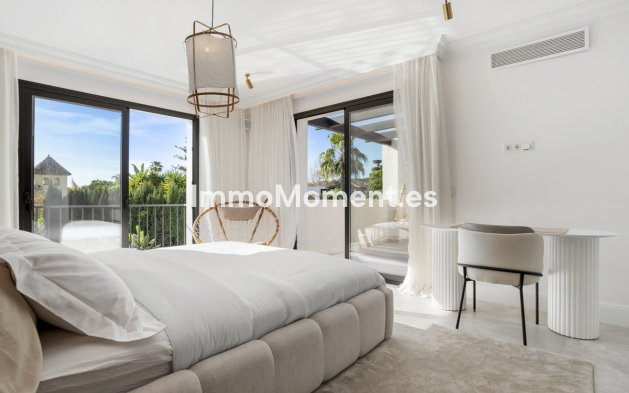 Wiederverkauf - Freistehende Villa - Marbella - Nueva Andalucía