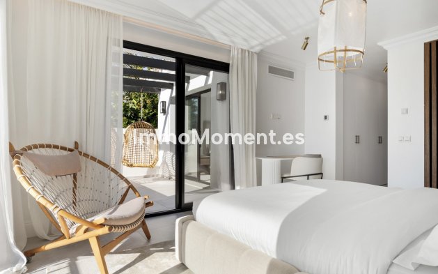 Wiederverkauf - Freistehende Villa - Marbella - Nueva Andalucía