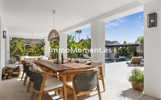 Wiederverkauf - Freistehende Villa - Marbella - Nueva Andalucía