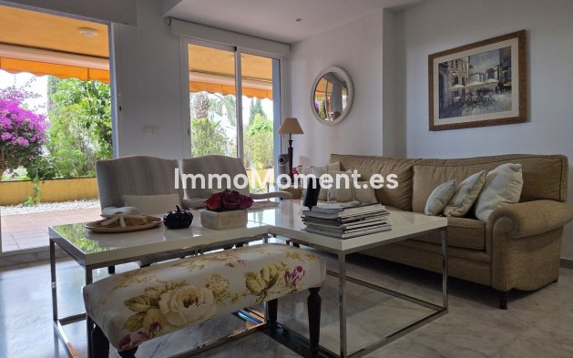 Resale - Apartment - Marbella - Bahía de Marbella