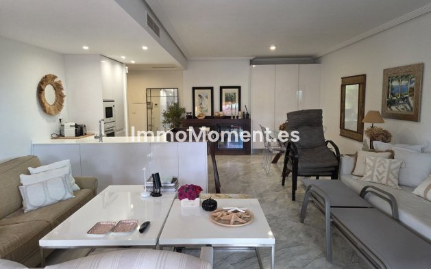 Resale - Apartment - Marbella - Bahía de Marbella