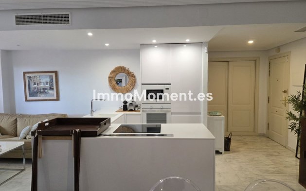 Resale - Apartment - Marbella - Bahía de Marbella