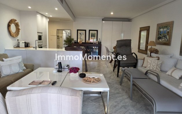 Resale - Apartment - Marbella - Bahía de Marbella