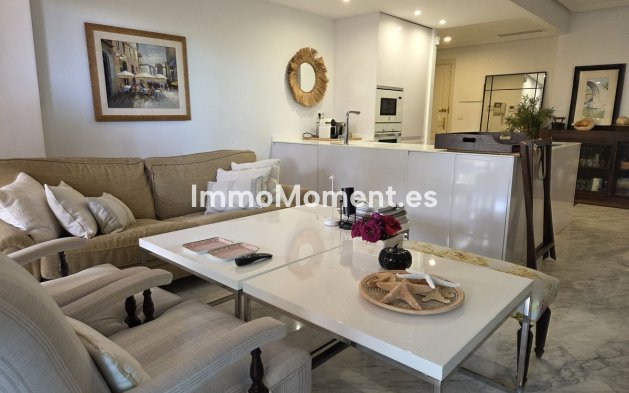 Resale - Apartment - Marbella - Bahía de Marbella
