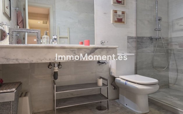 Resale - Apartment - Marbella - Bahía de Marbella