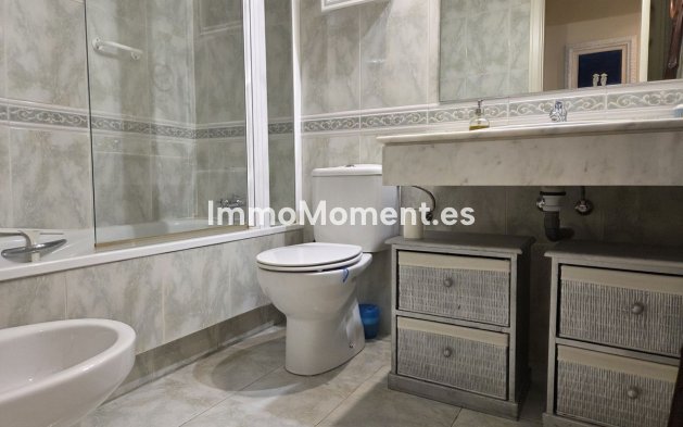 Resale - Apartment - Marbella - Bahía de Marbella