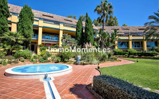 Resale - Apartment - Marbella - Bahía de Marbella