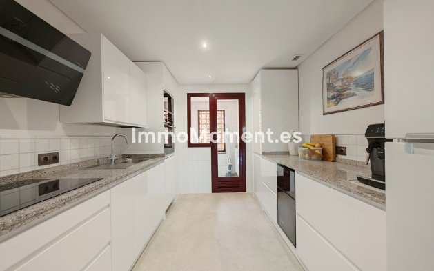 Wiederverkauf - Wohnung - Marbella - La Mairena