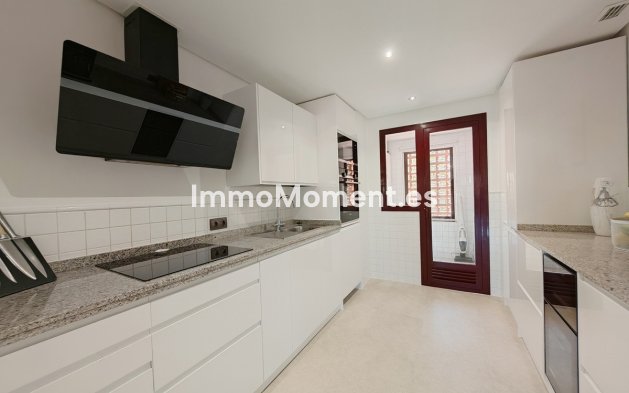 Wiederverkauf - Wohnung - Marbella - La Mairena