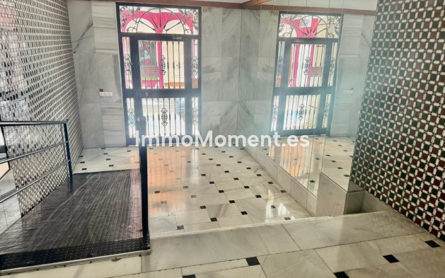 Resale - Apartment - Fuengirola - Fuengirola Centro
