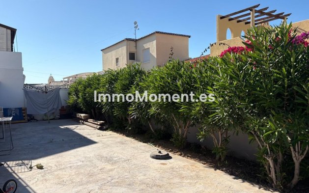 Wiederverkauf - Freistehende Villa - Torrevieja - La Siesta