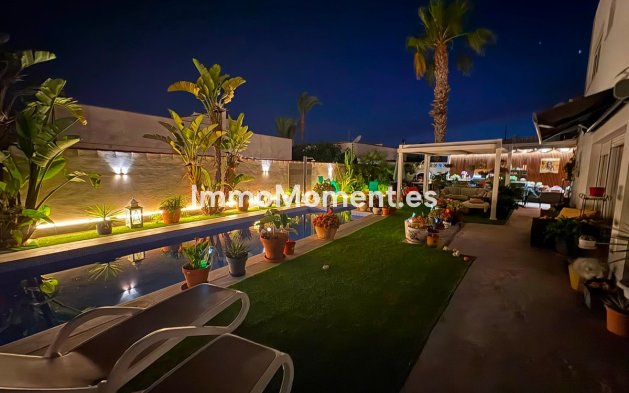 Wiederverkauf - Freistehende Villa - Torrevieja - La Siesta