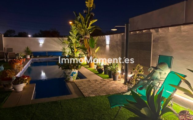 Wiederverkauf - Freistehende Villa - Torrevieja - La Siesta