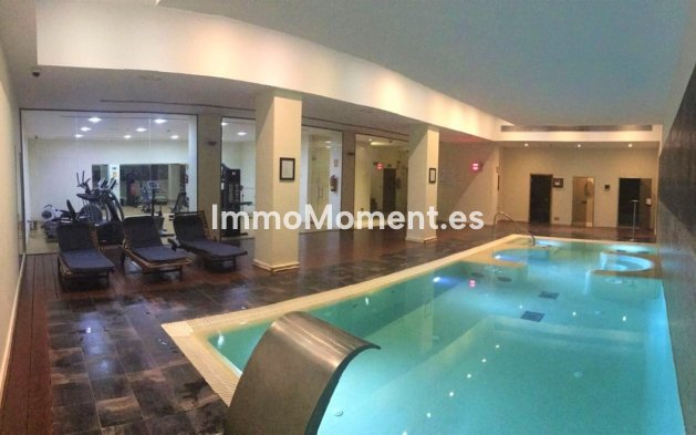 Revente - Appartement - Estepona  - Estepona Centro