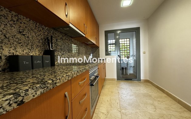 Revente - Appartement - Estepona  - Estepona Centro
