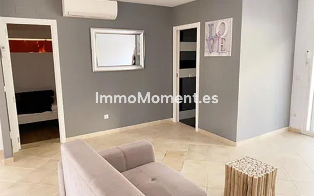 Resale - Detached villa - Marbella - Nueva Andalucía