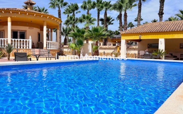 Resale - Detached villa - Catral - Catral Centro