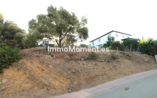 Resale - Plot - Estepona - Estepona Centro