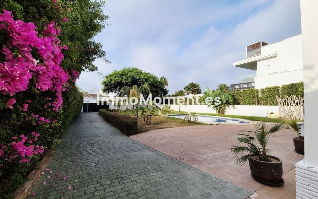 Wiederverkauf - Freistehende Villa - Marbella - Guadalmina Baja