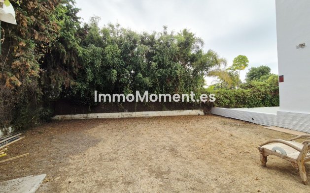 Wiederverkauf - Freistehende Villa - Marbella - Guadalmina Baja