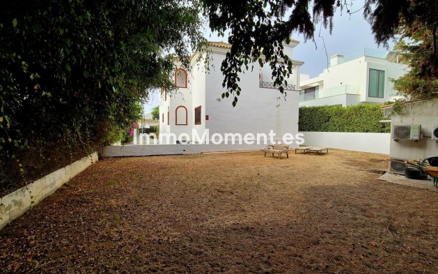 Wiederverkauf - Freistehende Villa - Marbella - Guadalmina Baja