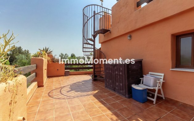 Resale - Apartment - Estepona - Estepona Centro