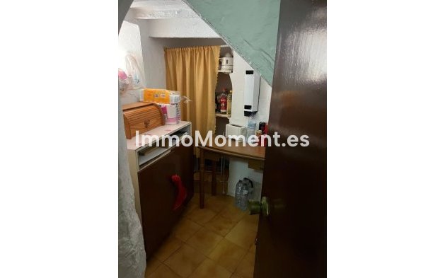 Bestaande woning - Rijtjeshuis - Binnenland  - Alora