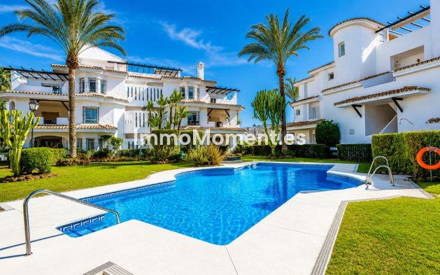 Wiederverkauf - Wohnung - Marbella - Nueva Andalucía