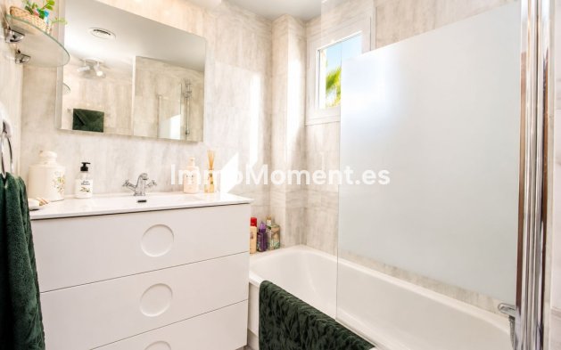 Wiederverkauf - Wohnung - Marbella - Nueva Andalucía