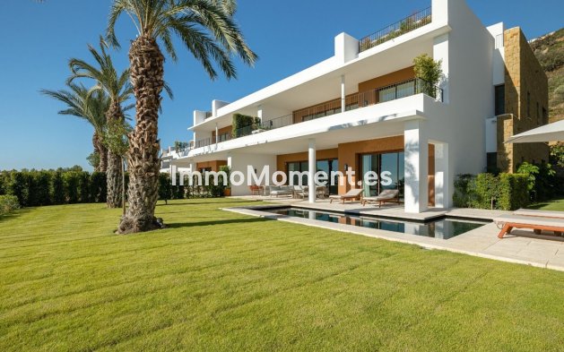 Resale - Apartment - Casares - Casares Centro